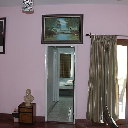 Monorama Guest House Kolkata Bagian luar foto