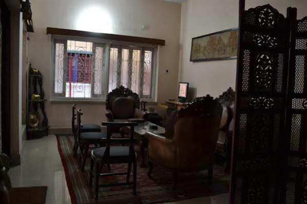 Monorama Guest House Kolkata Bagian luar foto